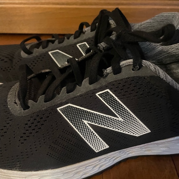 New Balance Men's Fresh Foam Arishi V3 Running Shoes Sneakers M9.5 - Picture 3 of 9